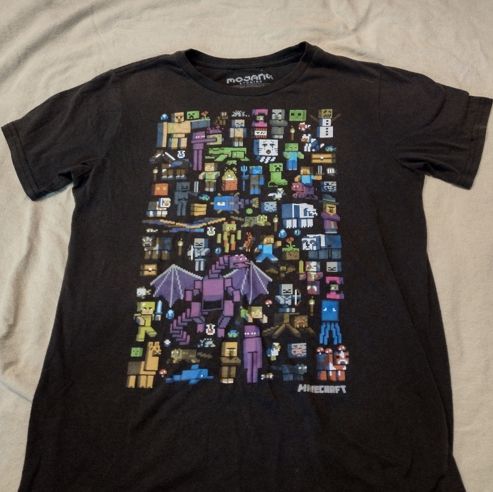 Large shirt bundle - Picture 3 of 7